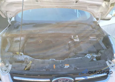 2014 Ford Escape Titanium z USA, uszkodzony, nr VIN 1FMCU9J98EUC75937